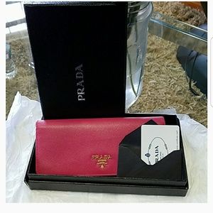 SOLD ✔Prada ADP wallet